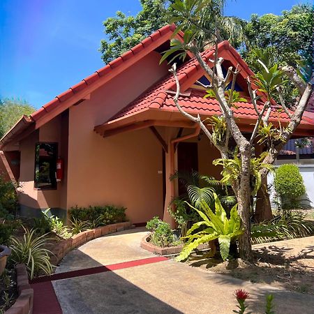 The Pace Phuket Boutique Resort Rawai Екстер'єр фото