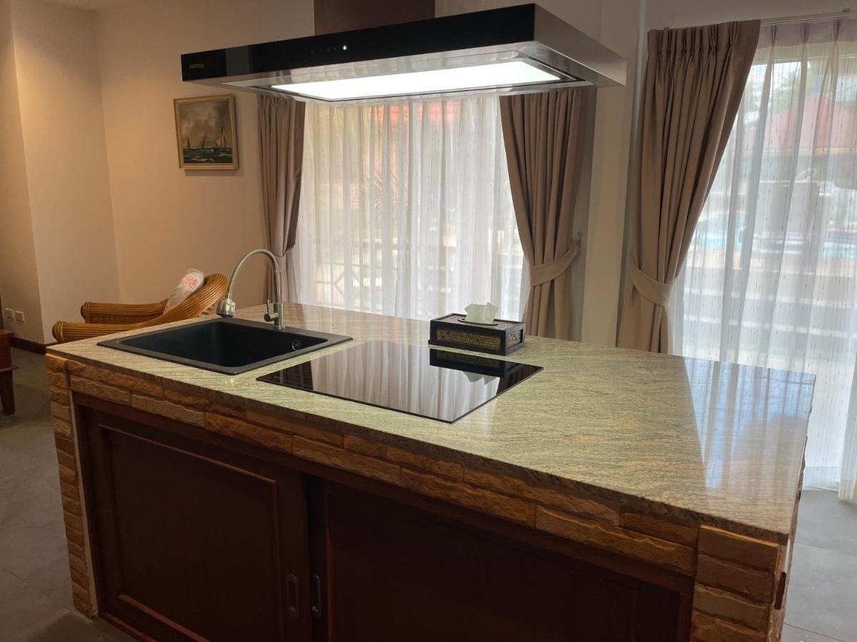 The Pace Phuket Boutique Resort Rawai Екстер'єр фото