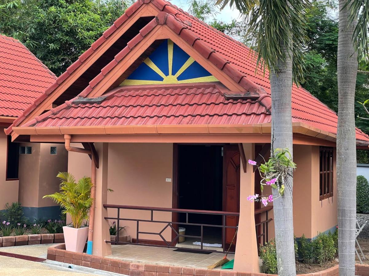The Pace Phuket Boutique Resort Rawai Екстер'єр фото