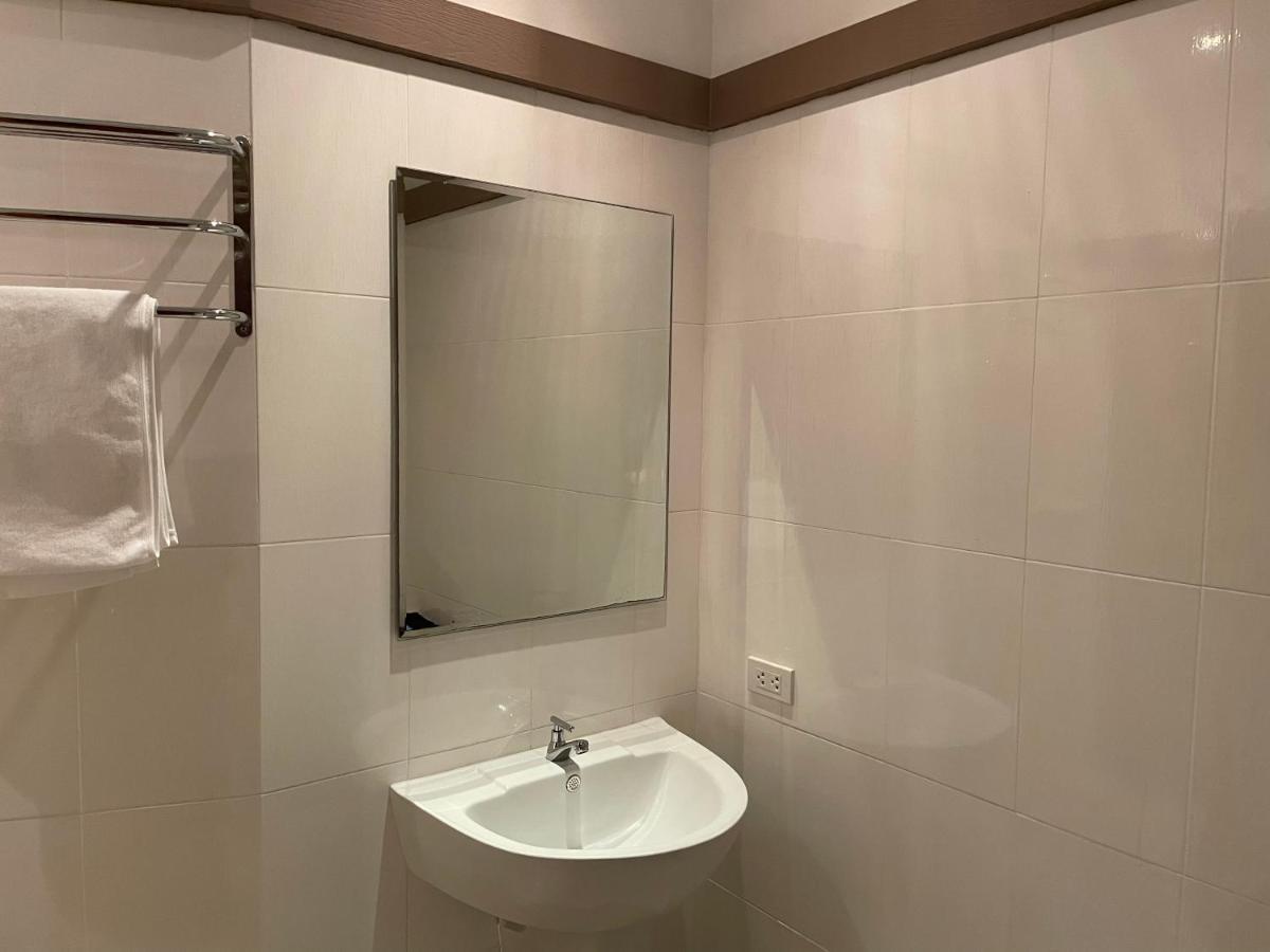 The Pace Phuket Boutique Resort Rawai Екстер'єр фото
