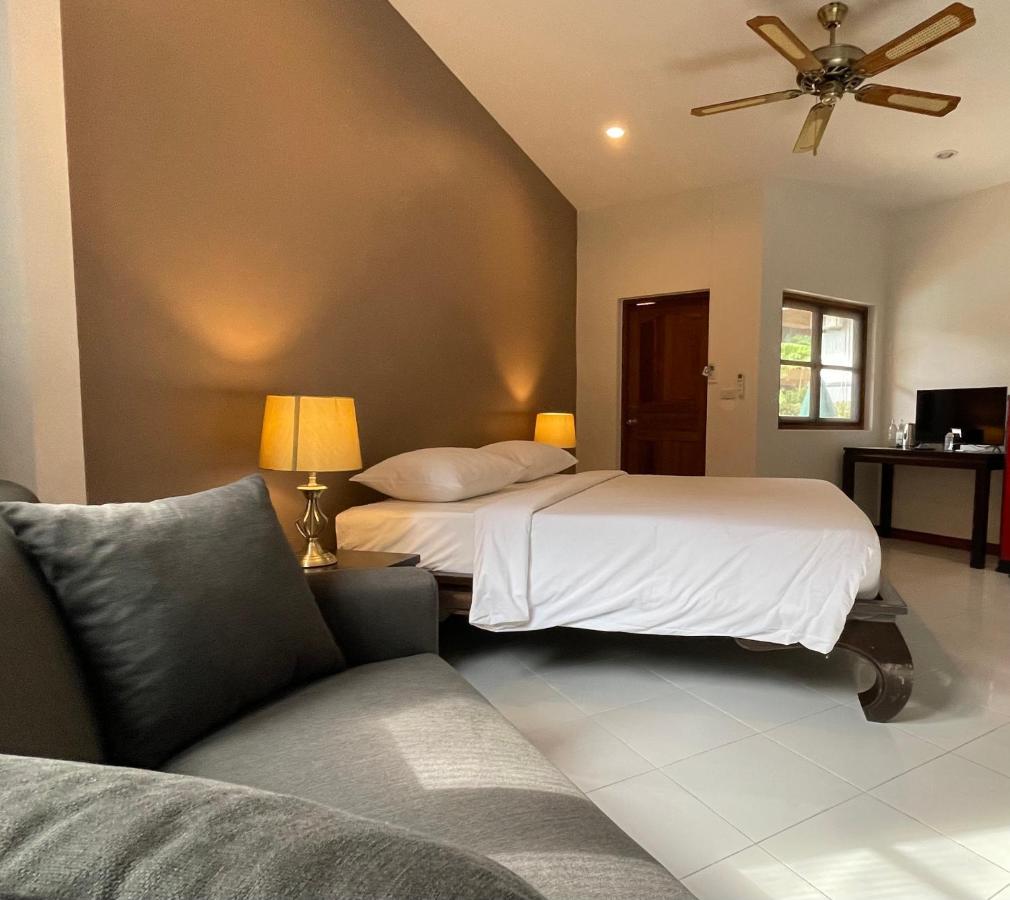 The Pace Phuket Boutique Resort Rawai Екстер'єр фото