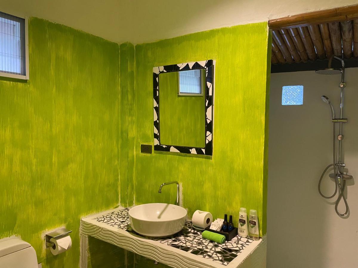 The Pace Phuket Boutique Resort Rawai Екстер'єр фото
